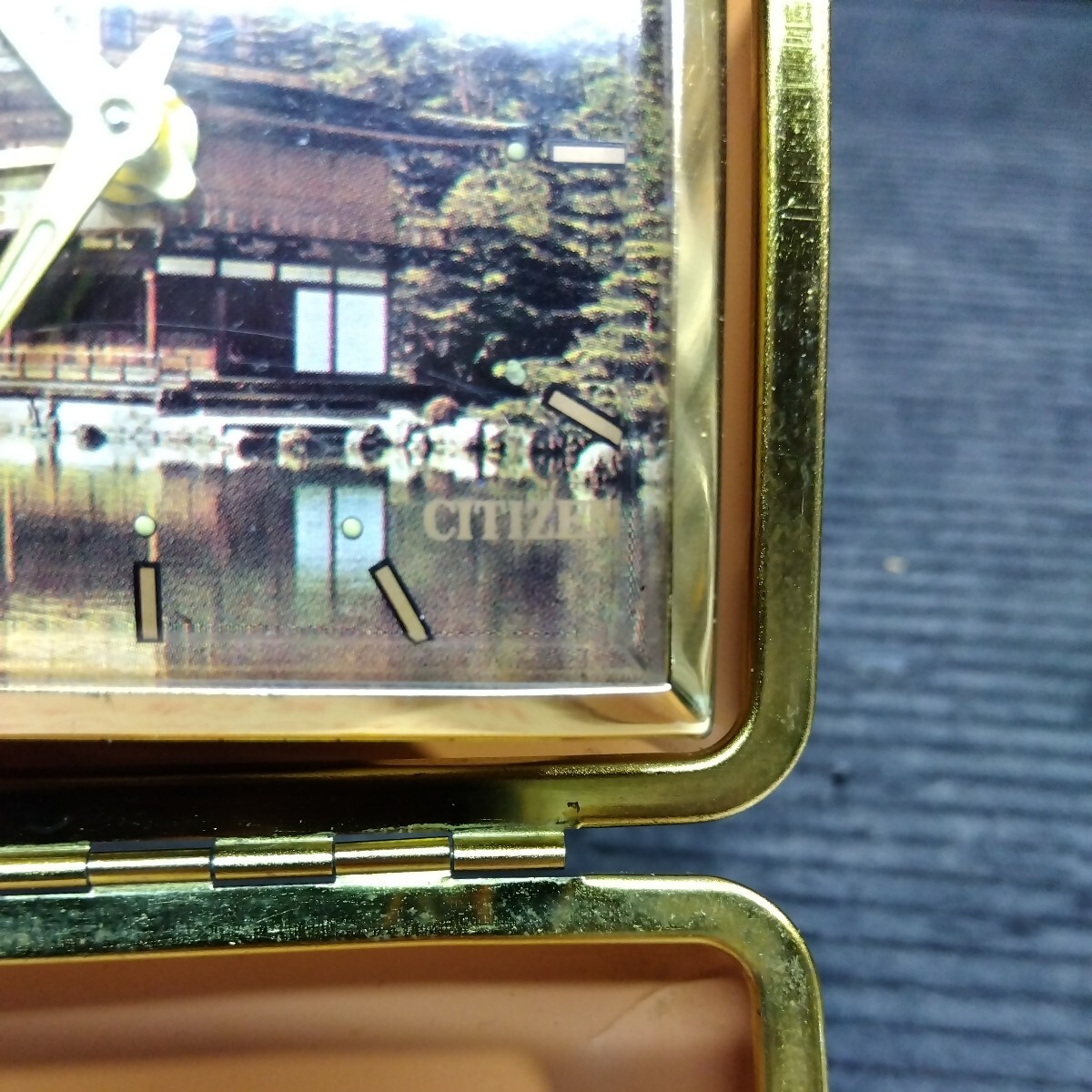 コレクター放出品 トラベル時計 シチズン CITIZEN アラーム、時計可動 ネジ巻 手巻き ゼンマイ式 アンティーク コレクション 古時計の画像3