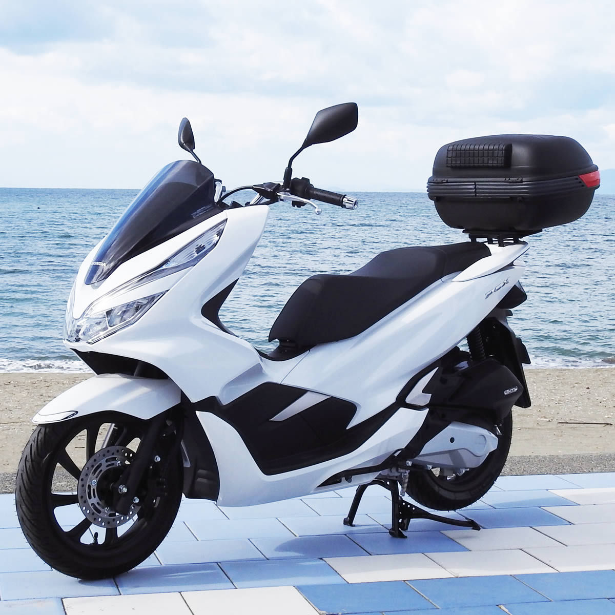 PCX専用 ボックス&キャリア セット ブラック 容量43L 取付簡単 リアボックス リアキャリア トップケース HONDA PCX PCX125 PCX150 PCX160の画像8