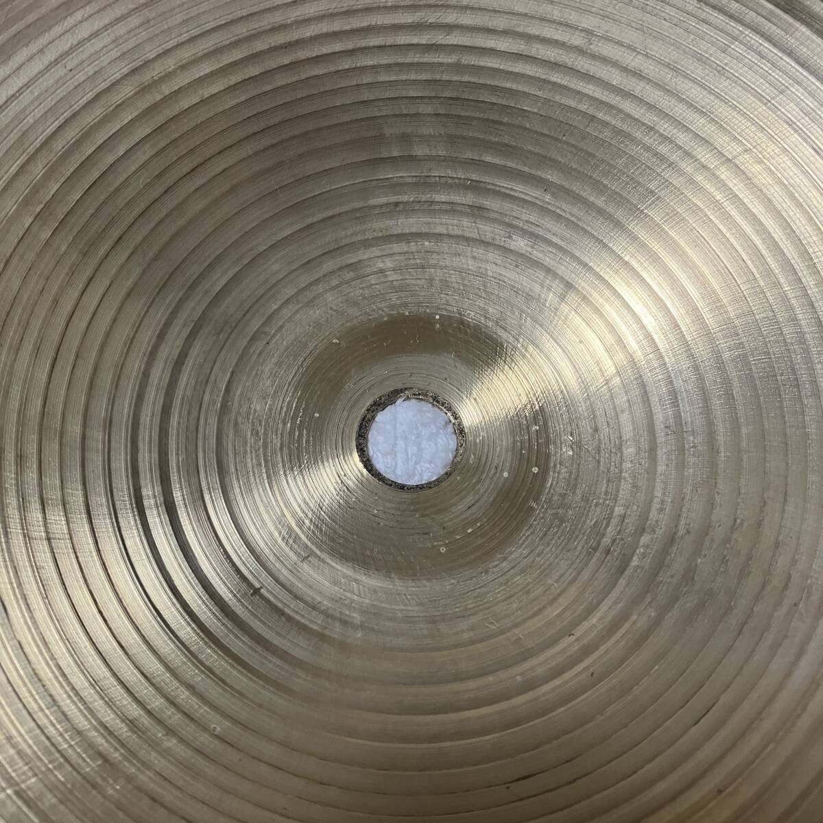 【中古】A.ZILDJIAN Zildjian ジルジャン クラッシュ シンバル MEDIUM THIN CRASH 18インチ 45cm 単品 1枚の画像6