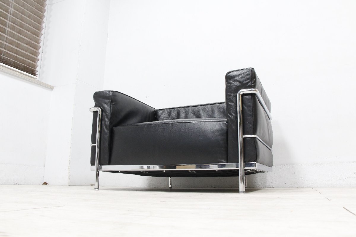 ☆極美品☆Cassina カッシーナ 1人掛けソファ LC3 黒革 98万の画像9