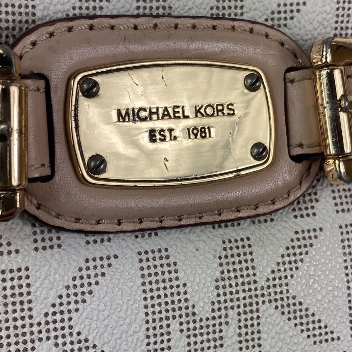 マイケルコース  ショルダーバッグ ハミルトン MK柄 シグネチャー　ホワイト　MICHAEL KORS 