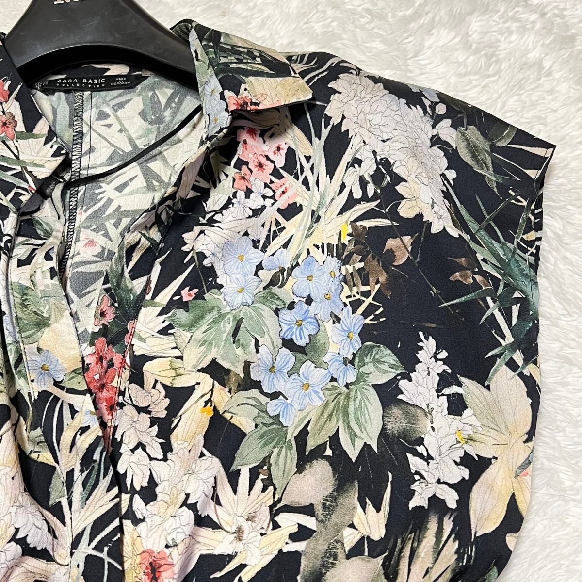 ZARA  ロングシャツワンピース　ボタニカル　黒　フレア　花柄　ウエスト紐