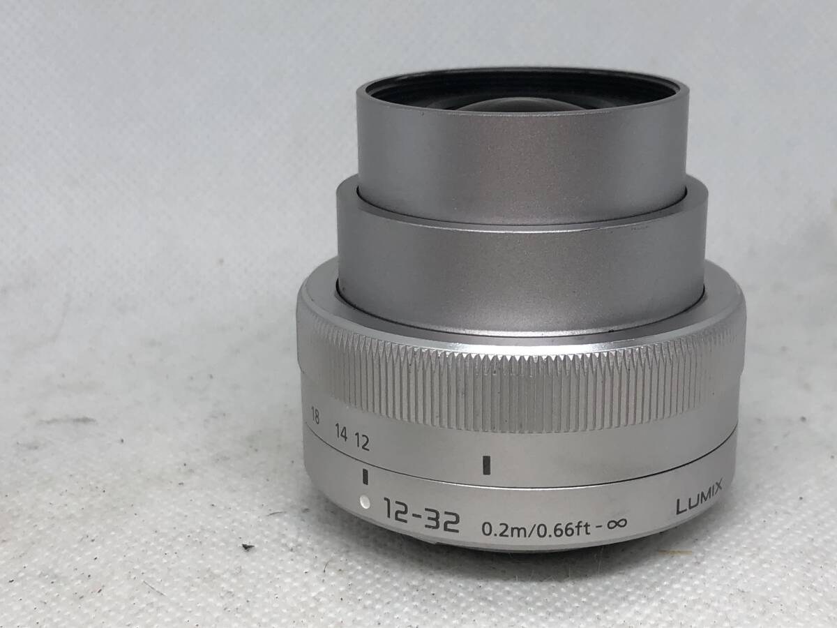 Panasonic LUMIX G VARIO 12-32mm f3.5-5.6 ASPH.MEGA O.I.S silver rom and rear (before and after) cap set 