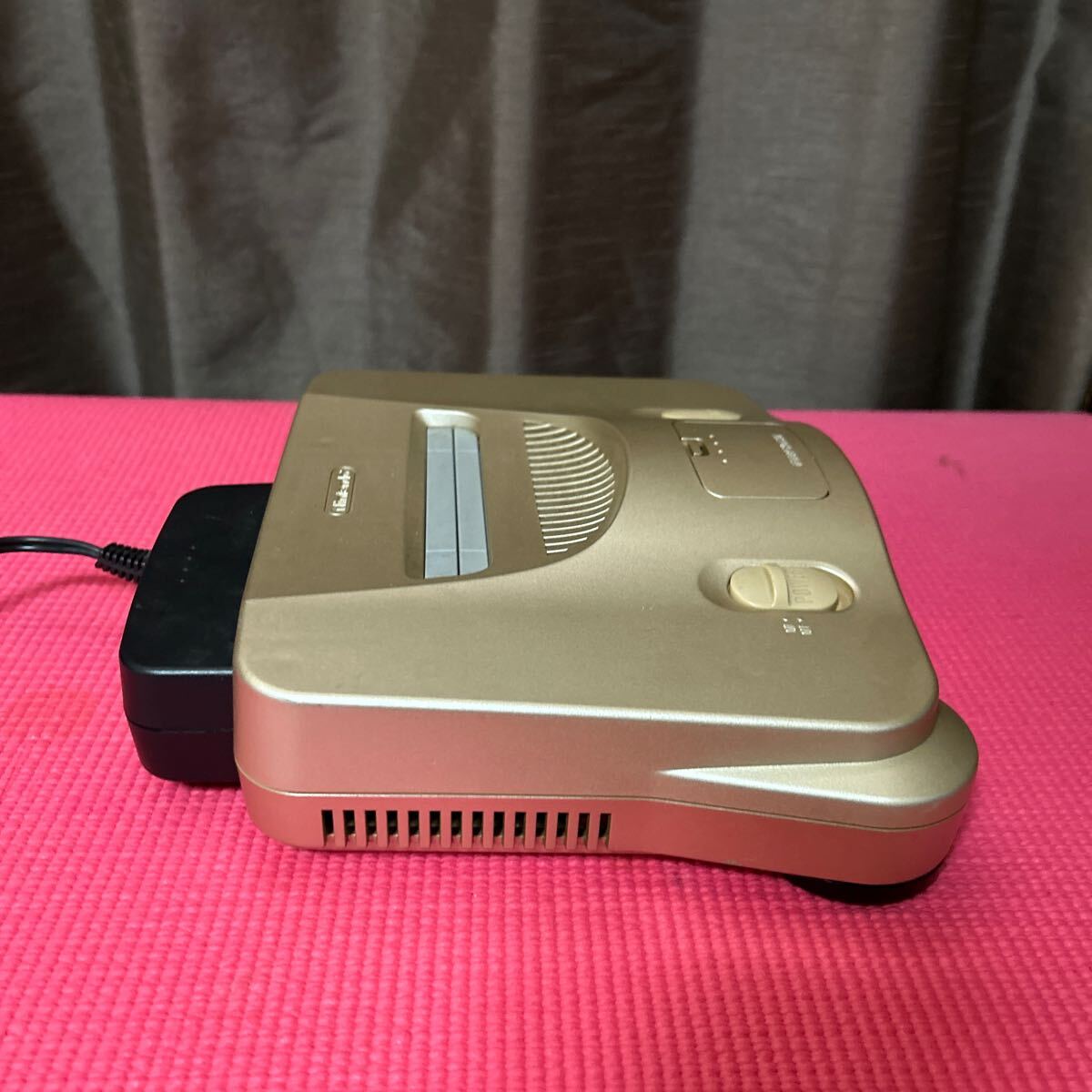 任天堂 Nintendo NUS-001 コントローラー ゲーム機 通電確認済み動作未確認 の画像6