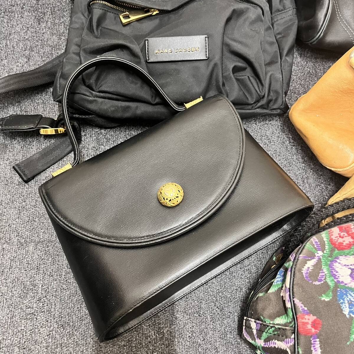 【C-24308a】ブランドバッグ MARC JACOBS COACH ジミーチュウ 等 婦人ブランド含む まとめ売り レザー ハンドバック 中古の画像3