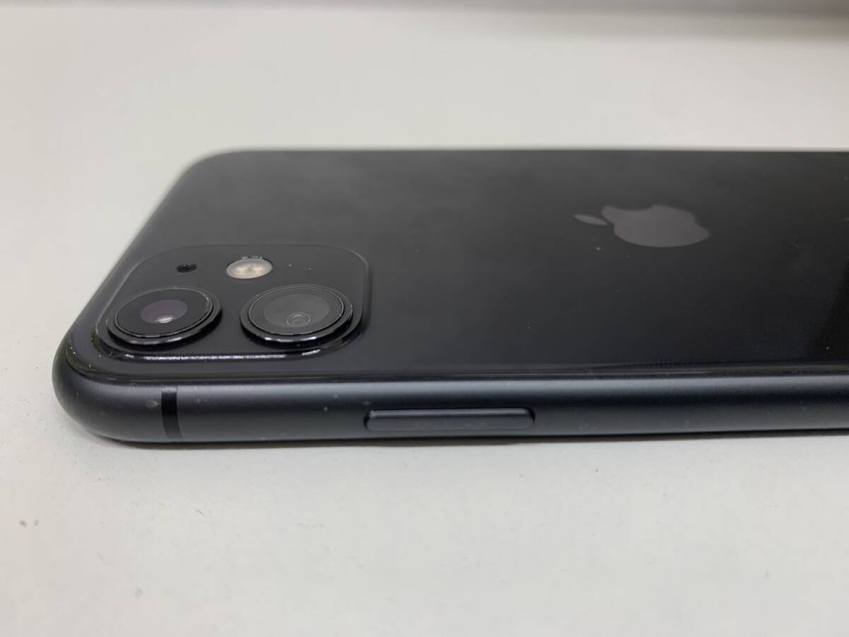 【C-23745】1円～ iPhone 11 MHDA3J/A ブラック 64GB バッテリー80% SIMフリー IMEI 355608708613758 判定‐ 箱付き スマホ アイフォン _画像6