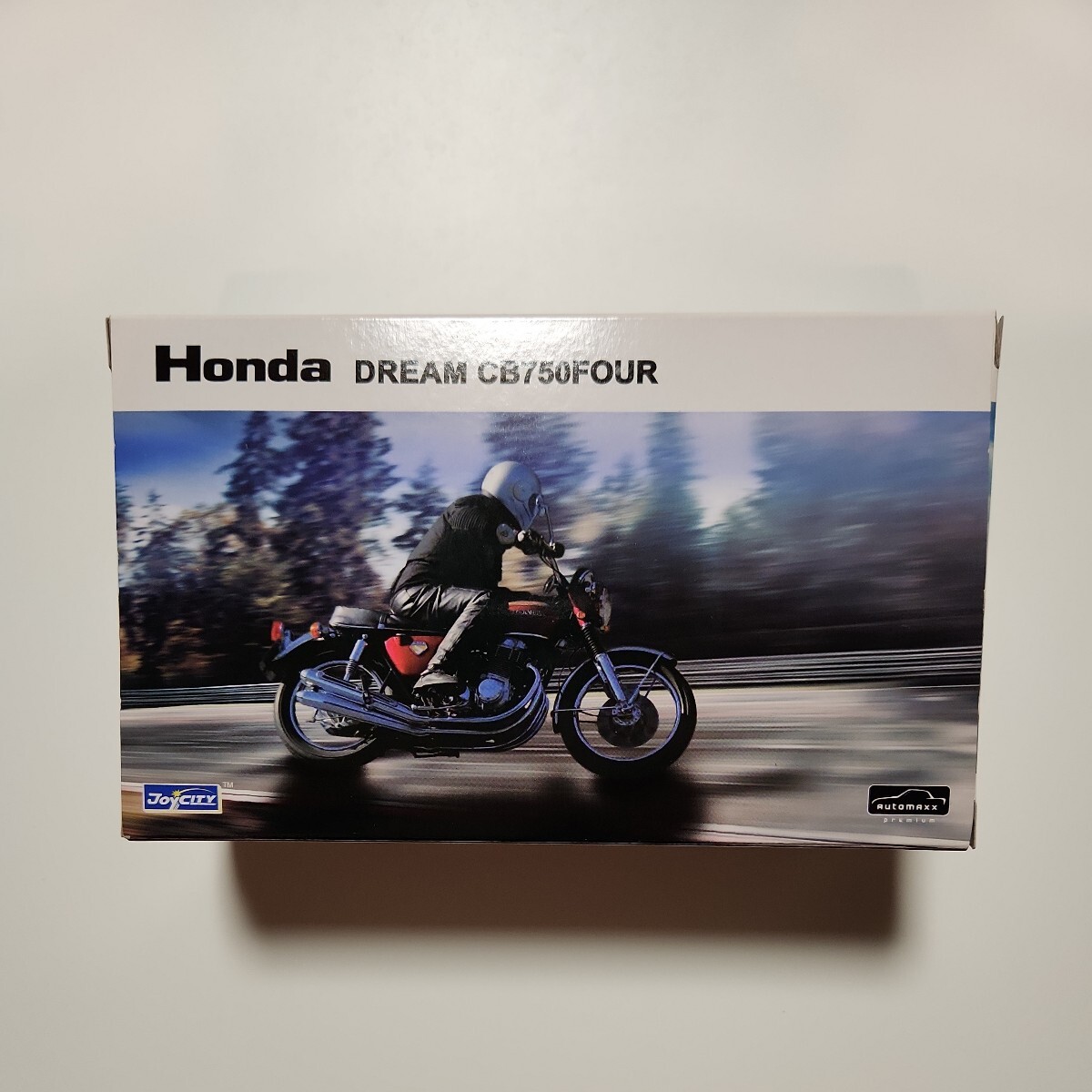 アオシマ完成品バイクシリーズ　Honda　CB750FOUR　キャンディレッド_画像2