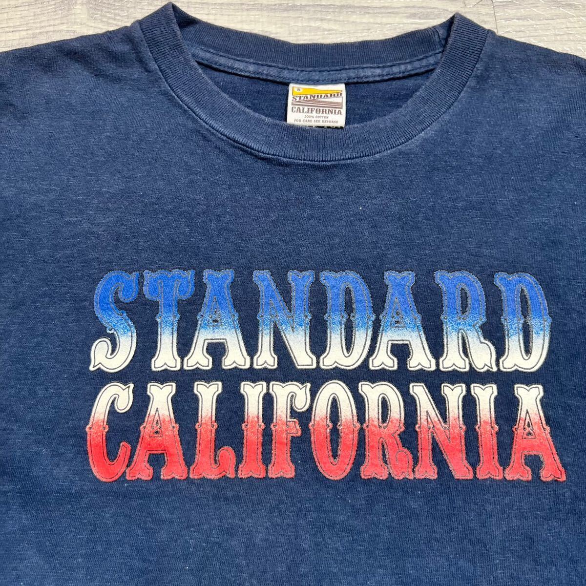 【即決】レア STANDARD CALIFORNIA Ron Herman ロンハーマン スタンダードカリフォルニア 定番 ロゴtシャツ 半袖T Tシャツ ネイビー sの画像3