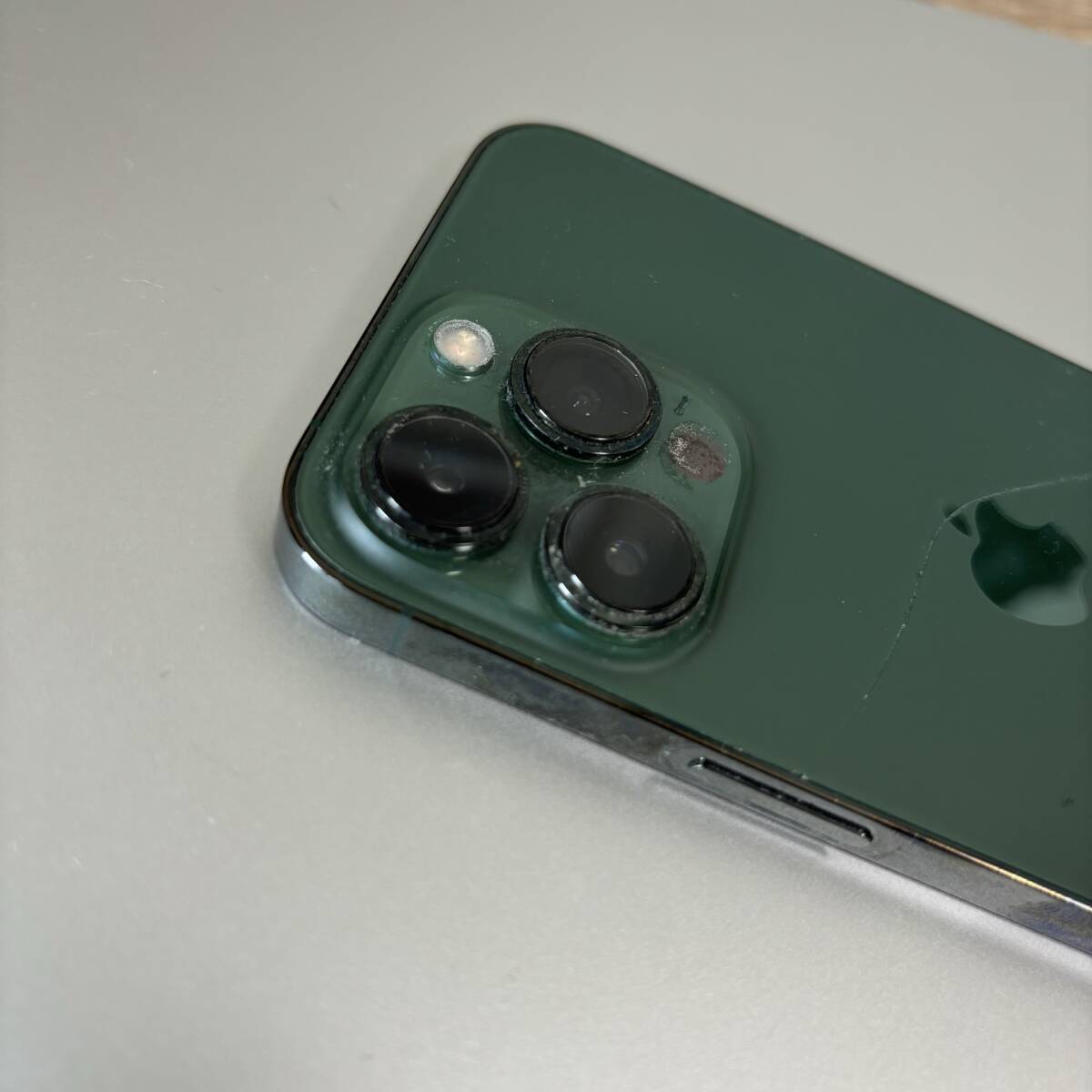 [ジャンク品] iPhone 13 Pro 256GB Apple Store版 SIMフリー_画像4