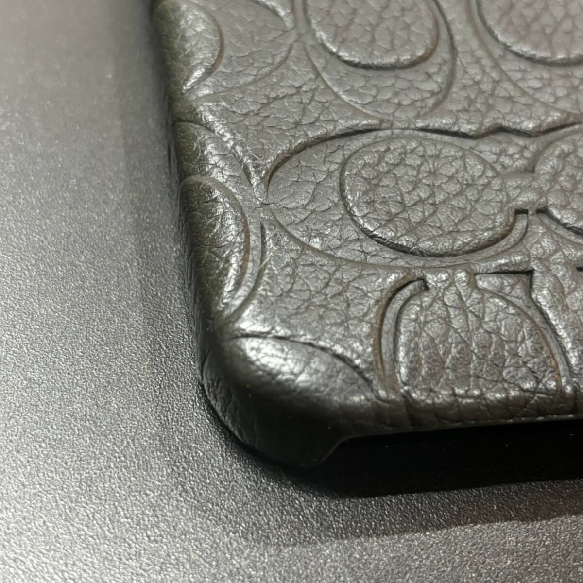 【MYT-3831】 1円～！ COACH シグネチャー iPhone14PROMAX ケース スマホアクセサリー ブランド 黒 ブラック 状態写真参照