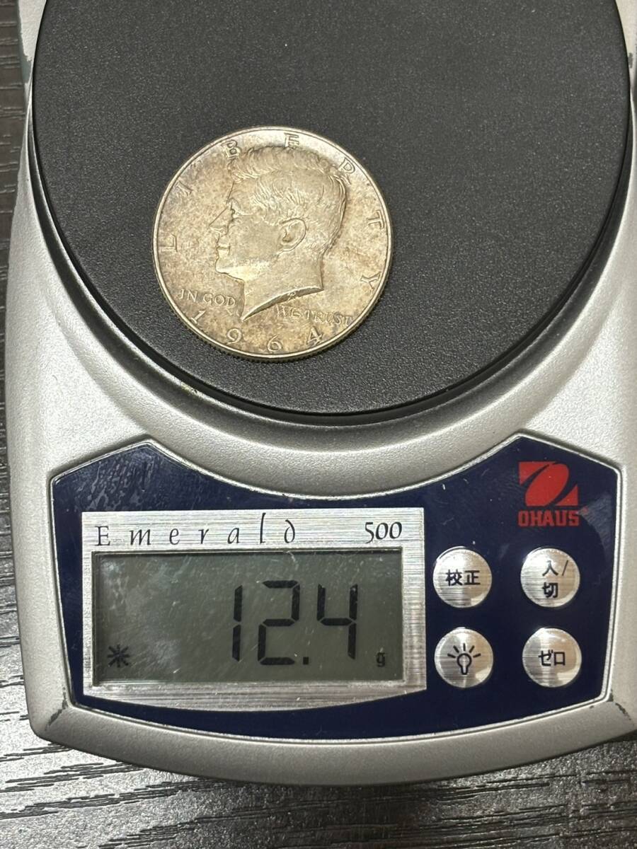 【MYT-3937】 1円～！ 米ドル ハーフダラー 1964 リバティ 50セント アメリカ 海外 コイン アンティーク 状態写真参照の画像3