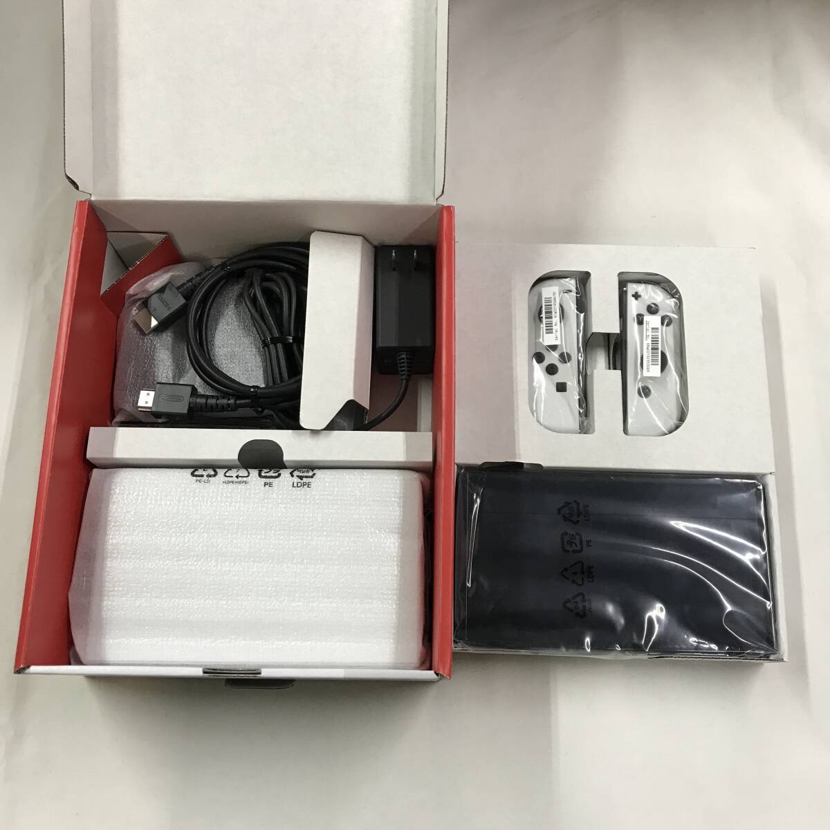gx744 送料無料！ジョイコンがジャンク品 Nintendo Switch ニンテンドースイッチ 本体 有機ELモデル ホワイトの画像2