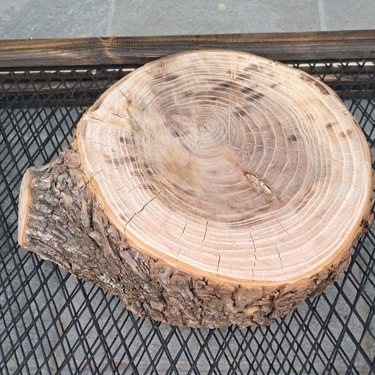 天然木バトニング台 薪割り台