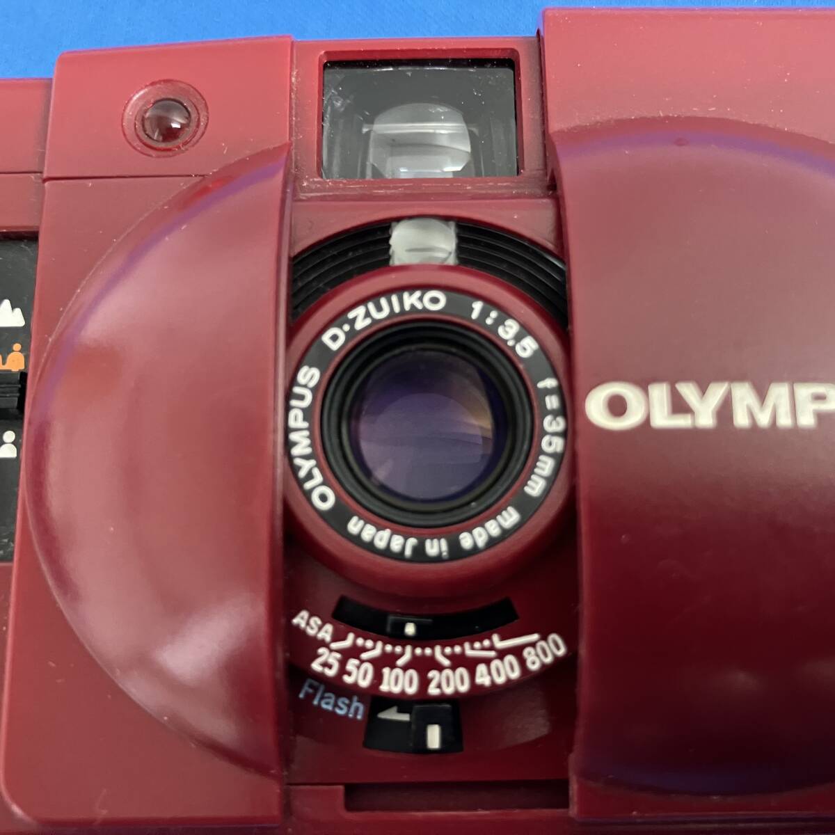 OLYMPUS オリンパス XA2 A11 レッド D.ZUIKO 1:3.5 f=35mm ストロボ付 コンパクトフィルムカメラの画像8