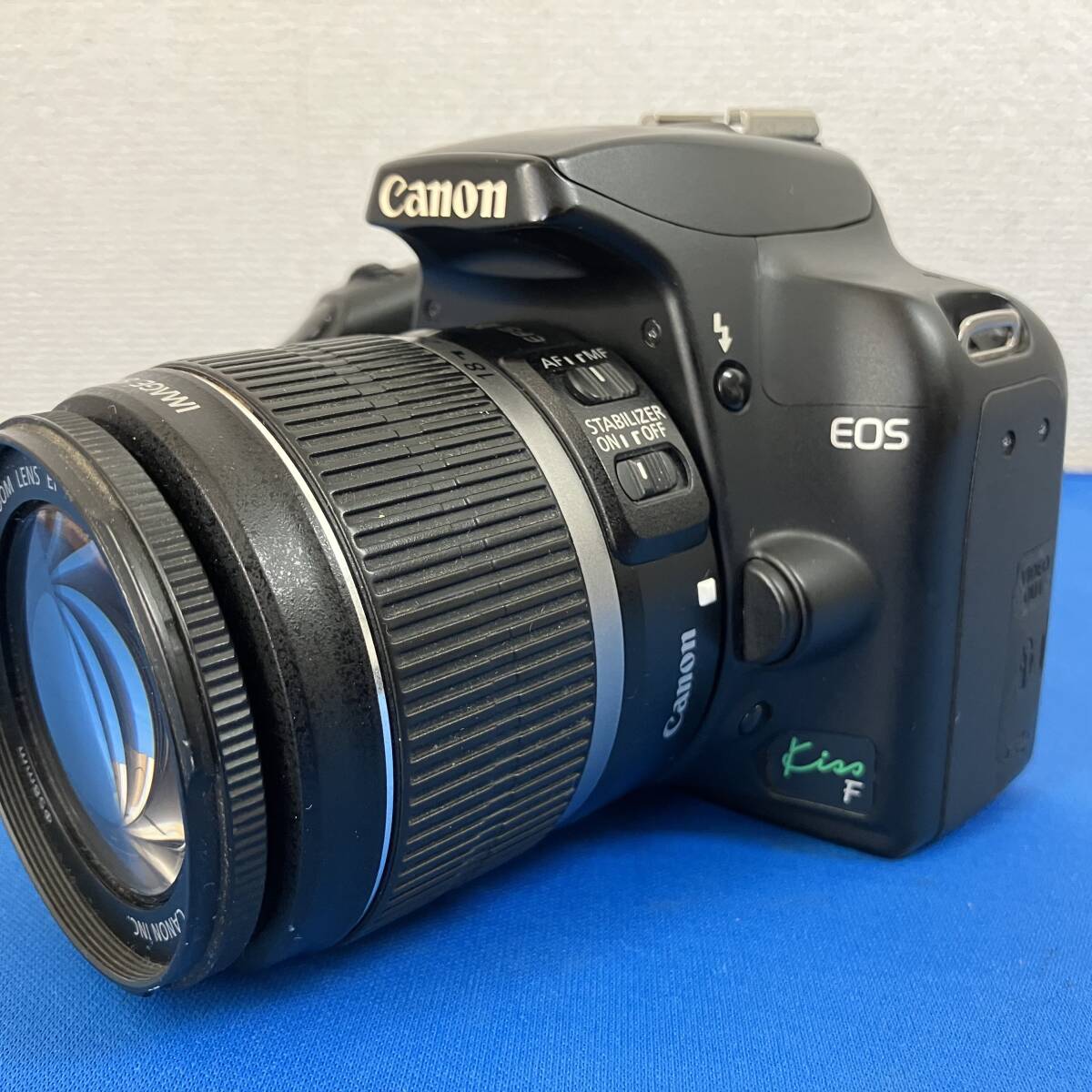 Canon キャノン EOS Kiss F ZOOM LENS EF-S 18-55mm 1:3.5-5.6 IS デジタルカメラ 動作未確認_画像2
