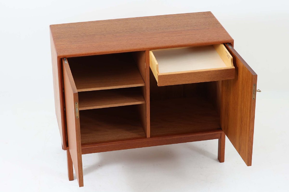  small cabinet cheeks material Wirserums Nya Mobelfabrik Northern Europe furniture Vintage 