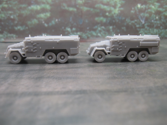 1/144　UK　AEC マーシャル6×6 装甲指揮車　高出力型　レジンキット_L:LP R:HPのサイド形状の差