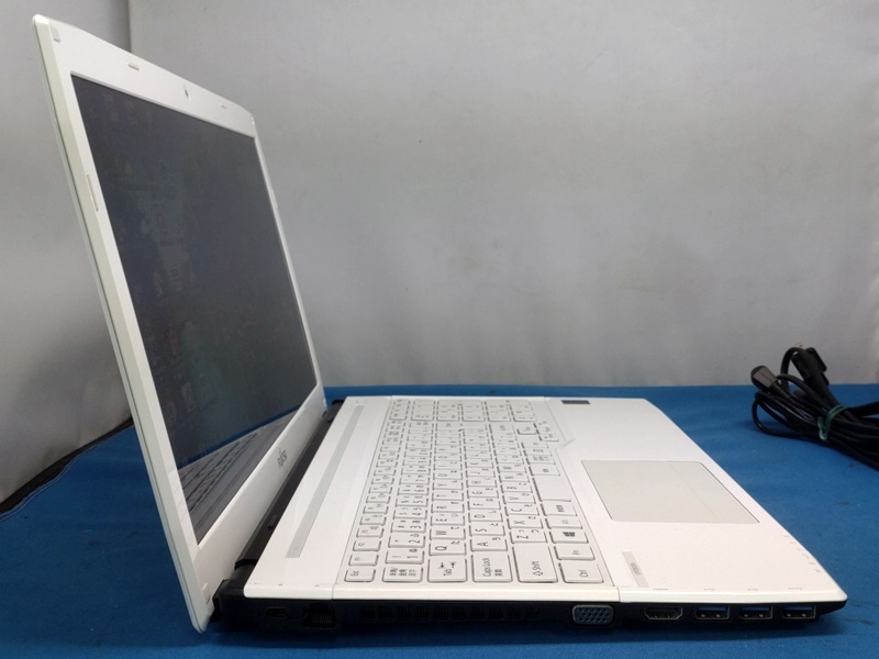 032808 LIFEBOOK WA1/S Core i7-4712MQ Mem8GB HDD1TB Win8.1 JUNK_画像3