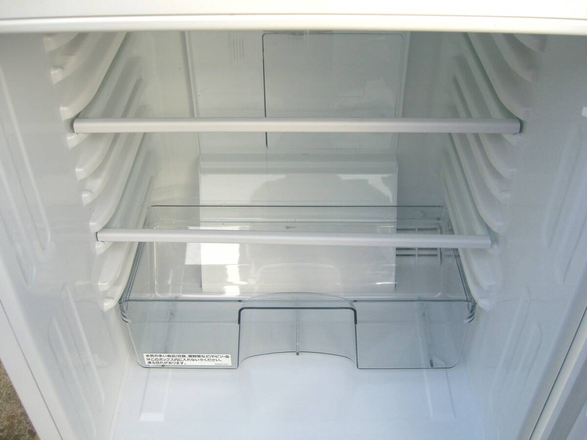 美品 富山 引取り限定 TWINBIRD/ツインバード 冷凍冷蔵庫 HR-E911 110L 2ドア 霜取り不要 冷凍室2段引出式 耐熱100℃天板_画像5