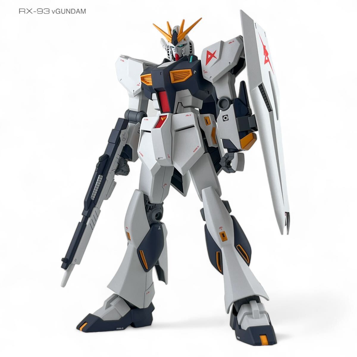 ENTRY GRADE 1/144 RX-93 νガンダム 塗装済 完成品 ガンプラ_画像1