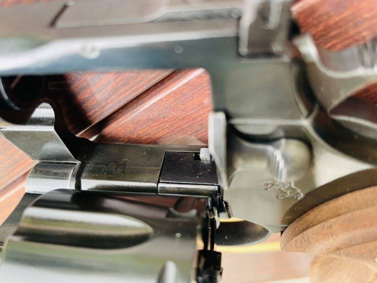 タナカ モデルガン コルトパイソン4インチRモデルHW ブルーイングカスタム 木製グリップ装着 の画像5