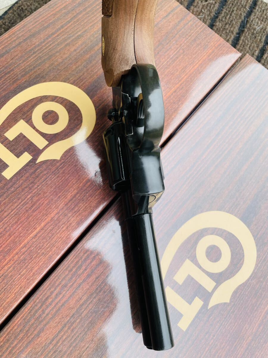 タナカ モデルガン コルトパイソン4インチRモデルHW ブルーイングカスタム 木製グリップ装着 の画像9