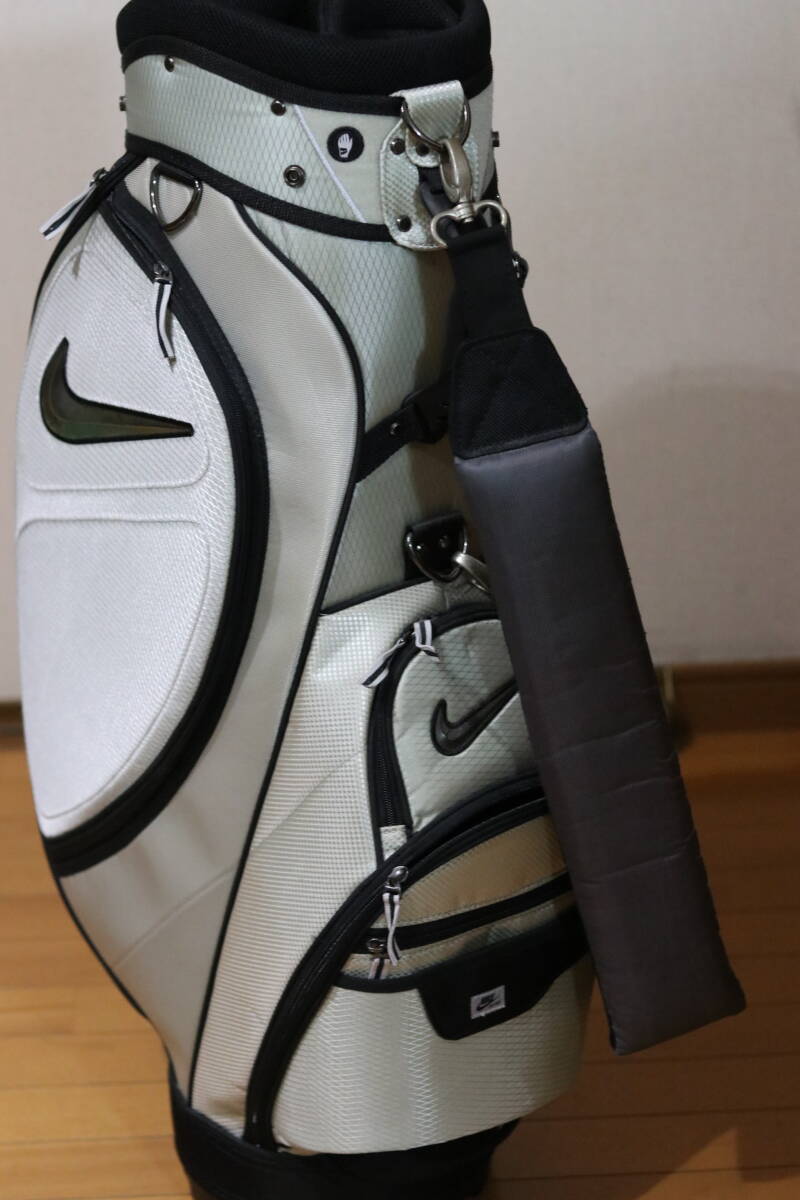 【全国送料無料】ナイキ キャディバッグ 9インチ 6分割 グレー系 NIKE
