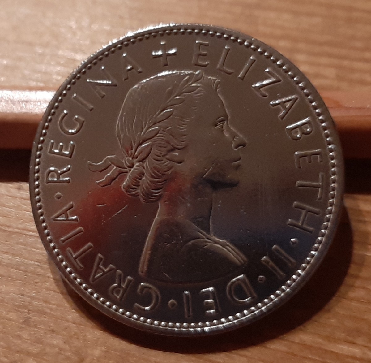 英国 イギリス 1967年 昭和42年 古銭 ハーフクラウン 14g 32ミリ美品よろしくお願いします#ペニー#pence#ラッキーアイテムの画像2