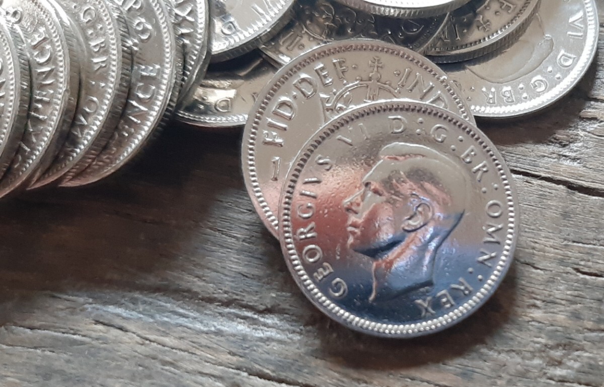 英国幸せのシックスペンス イギリス 50枚セットラッキー6ペンス コイン 本物 古銭 英国コイン 美品です19.5mm 2.8gram 6ペンスの画像3