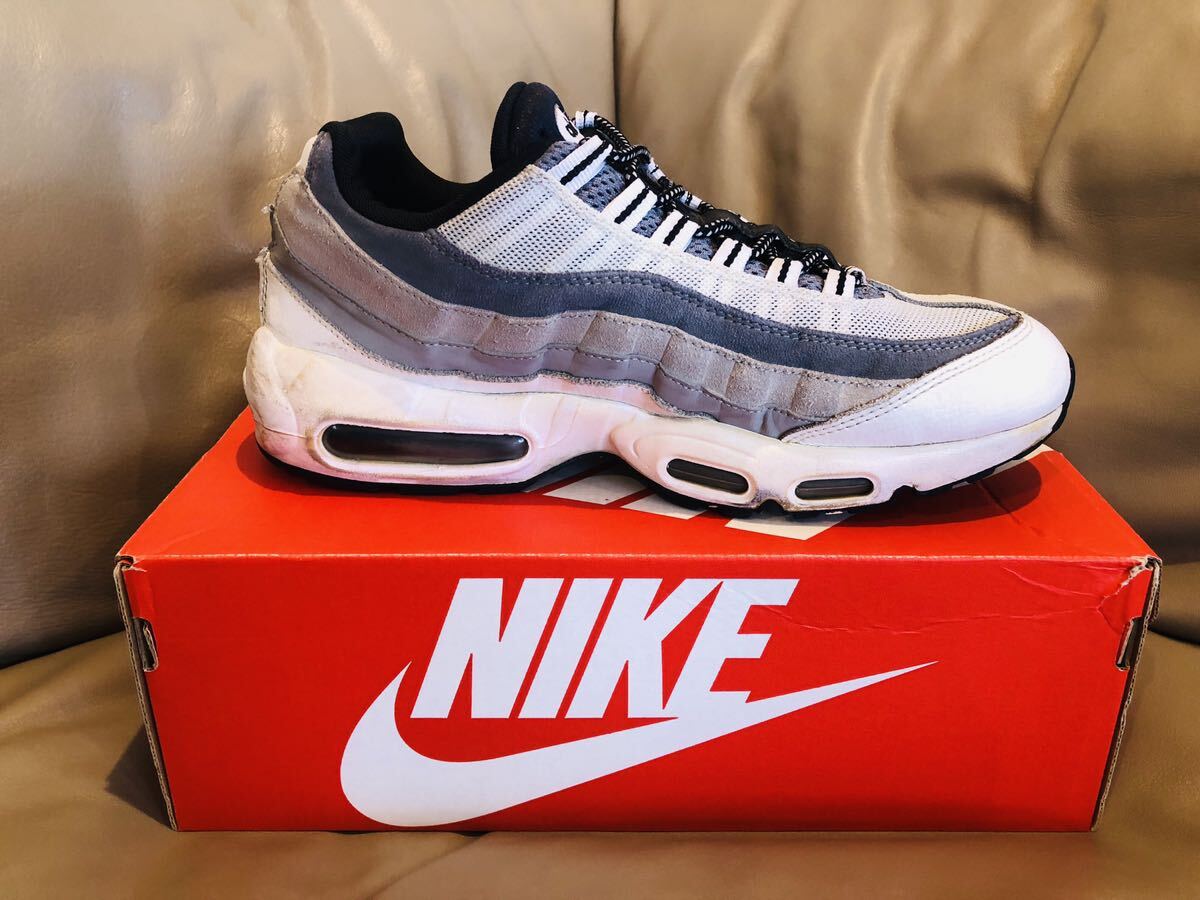 超希少！即完売品！激レアカラー！お洒落！カッコイイ！★NIKEナイキ AIRMAX95 ESSENTIAL！ゴールデンサイズ28.5㎝！★_画像6