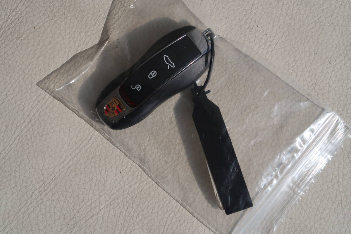 ポルシェ カレラ 991 前期 キー 鍵 本物 未使用 ビニール保管 バーコードタグ付き  Porsche 911 CARRERA KEY 美品 レア物の画像6