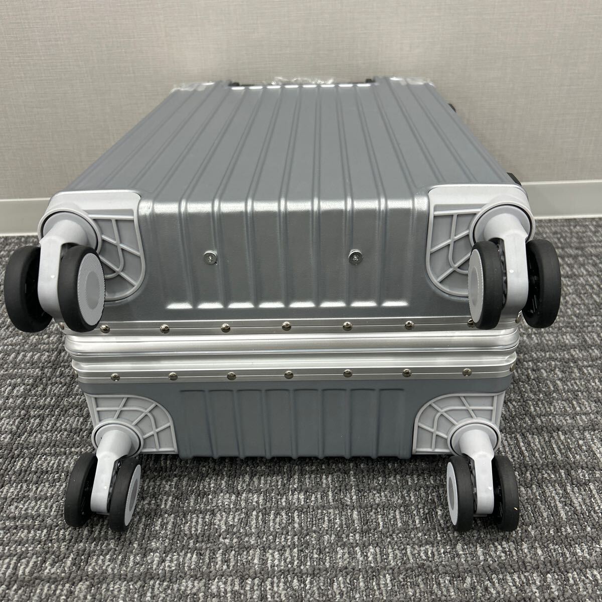 キャリーケース スーツケース 機内持ち込み 40L キャリーバッグ シルバー 2の画像5