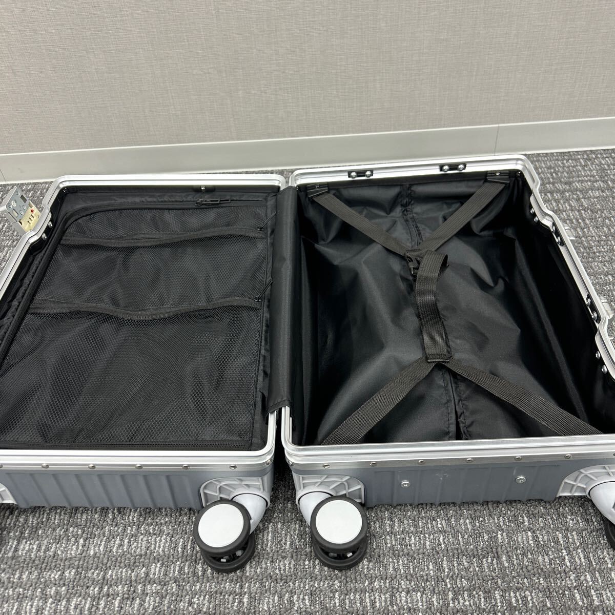  Carry case suitcase machine inside bringing in 40L carry bag silver 
