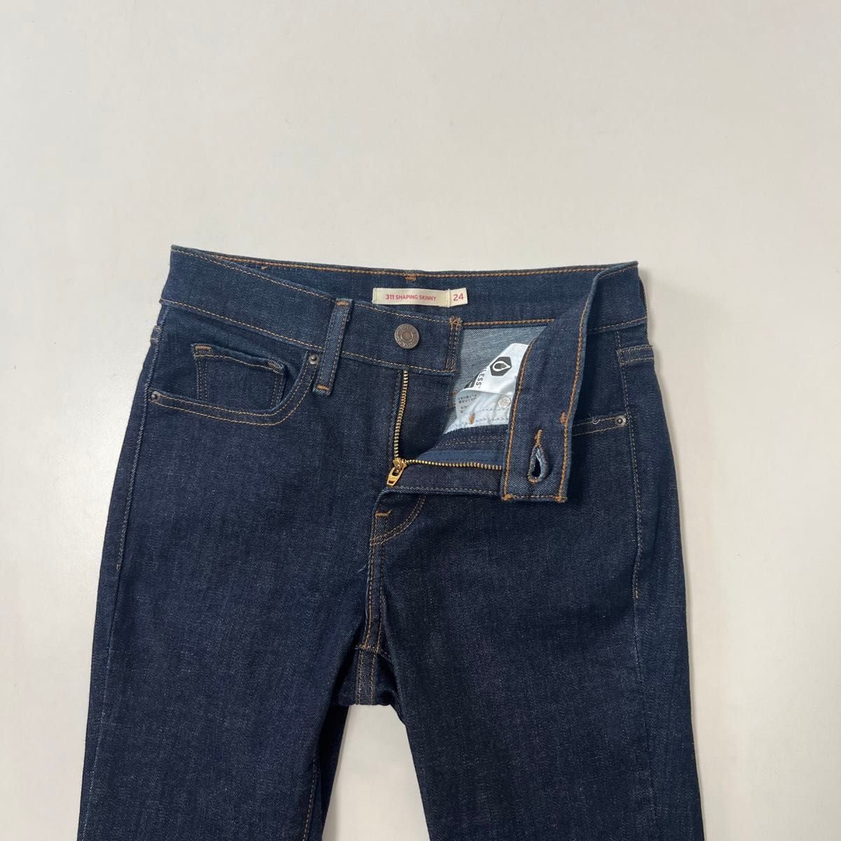 使用感少なめ☆レディースデニム　Levi's w24 311SHAPING SKINNY スキニー　 ジーンズ　ジーパンリーバイス