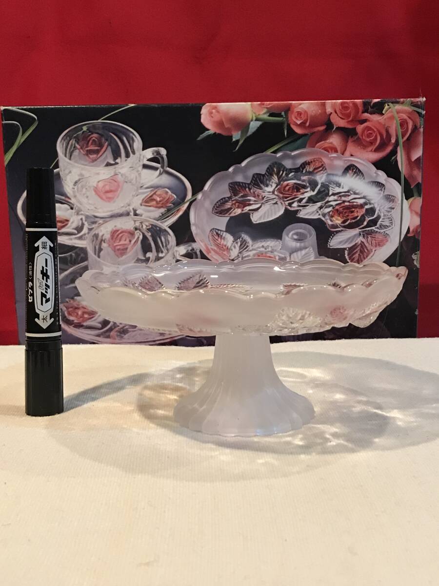 A7651●昭和レトロ SOGAガラス クリスタルローズ ティータイムセット(足付小皿/ティーカップ＆ソーサー2客) ロマンチックなピンクのバラ の画像7