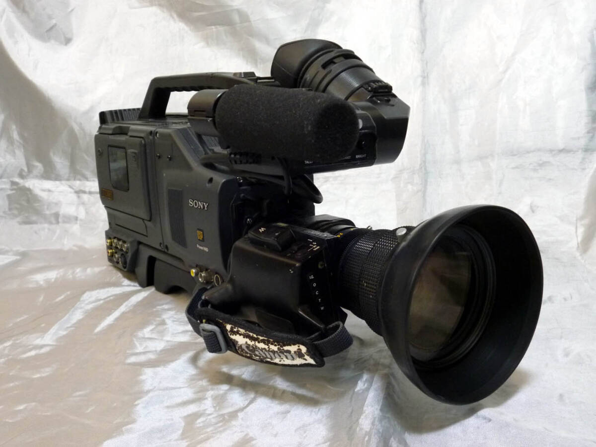 Yahoo!オークション - SONY DSR-130 VCT-U14+ケース付き Yahoo!オークション - SONY DSR-130 VCT-U14+ケース付き