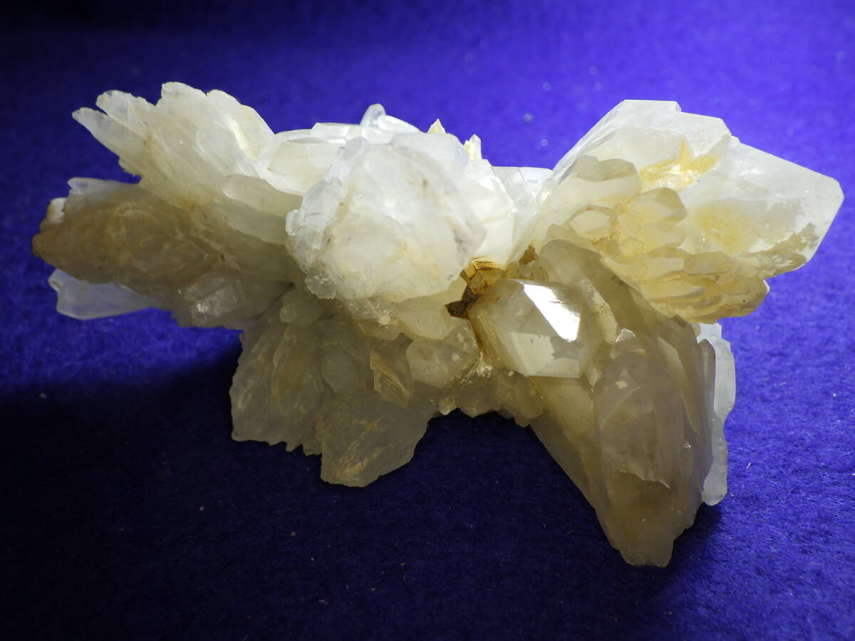 国産鉱物 長野県竜王第二鉱山 水晶群晶の画像2