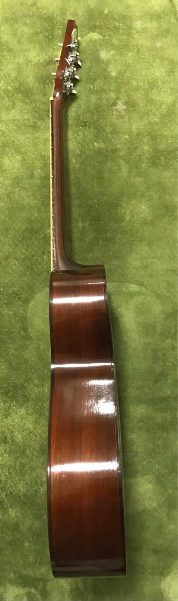 Takeharu Guitar FT-150 ヴィンテージながらきれいです。弦高低く弾きやすい。オレンジオイルで磨き新品弦に交換。