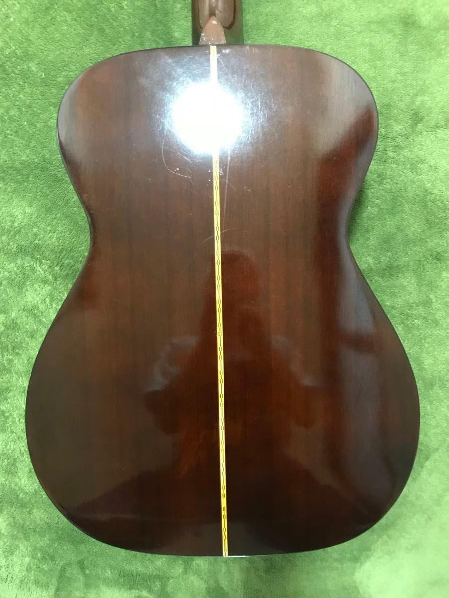 Takeharu Guitar FT-150 ヴィンテージながらきれいです。弦高低く弾きやすい。オレンジオイルで磨き新品弦に交換。