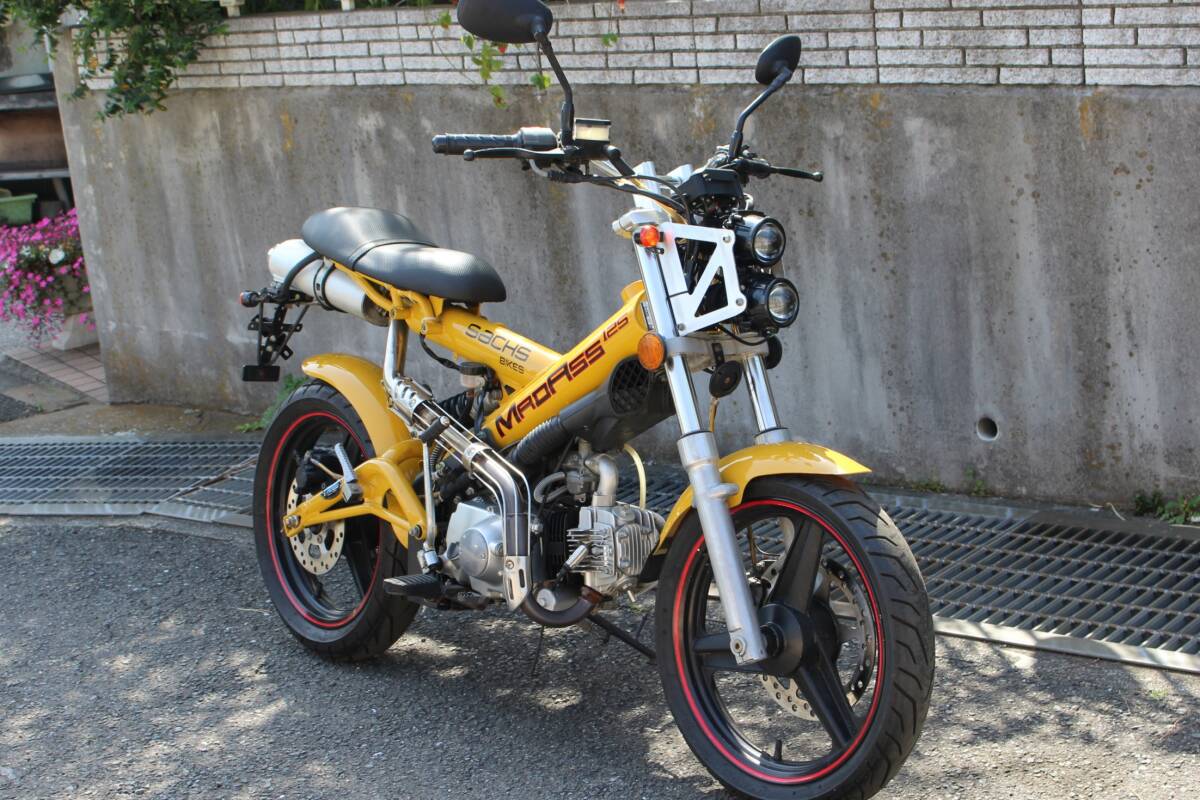 ザックス☆マダス125☆走行約2100KM☆イエロー☆美車！☆好調車両！☆売り切ります☆横須賀よりの画像1