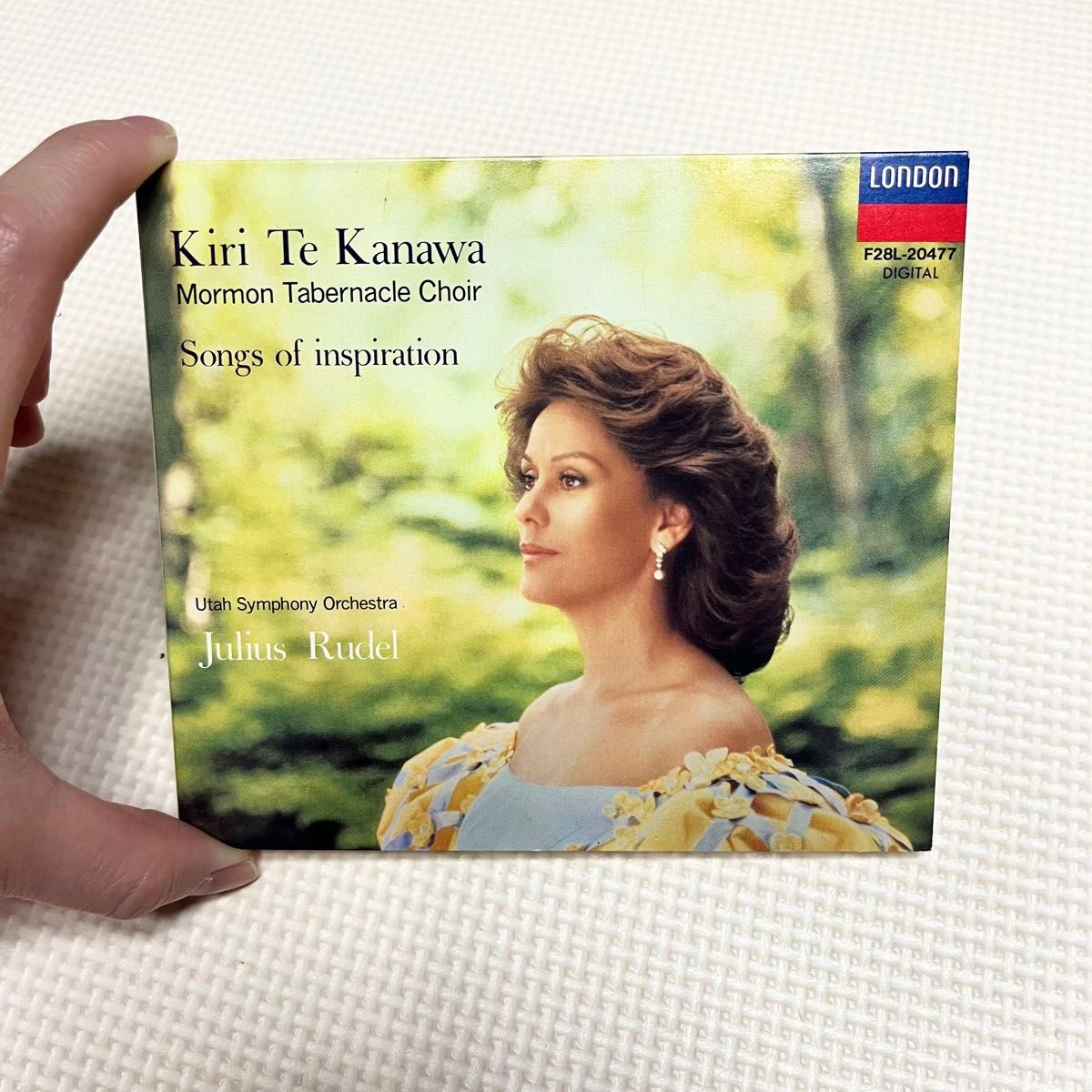 Kiri Te Kanawa キリ・テ・カナワ　アヴェ・マリア　CD