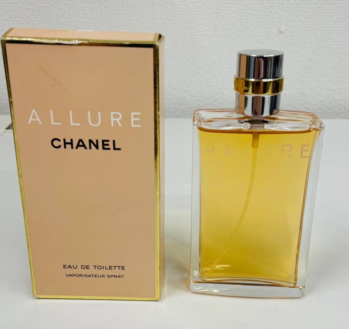 【TK12484KM】1円スタート CHANEL シャネル ALLURE アリュール オードトワレ 50ml 残量9割 長期保管品 香水 フレグランス ファッション_画像1