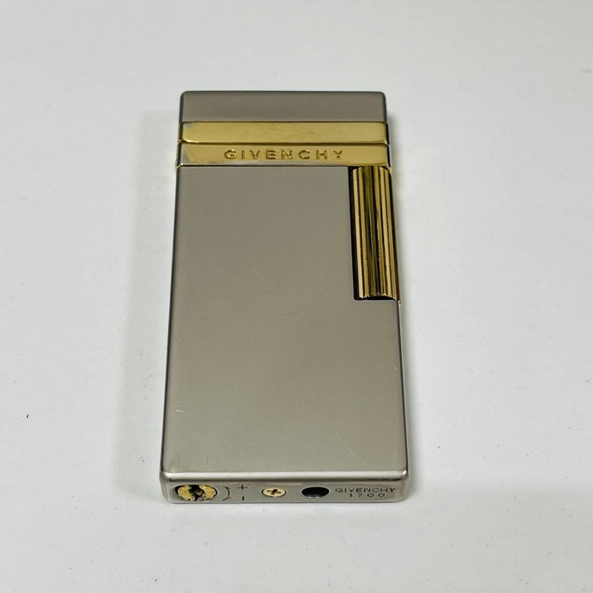 [MIA-11117YN]1 jpy ~ GIVENCHY Givenchy gas lighter 1700 silver × Gold put on fire not yet verification smoking . brand lighter box attaching long-term keeping goods 