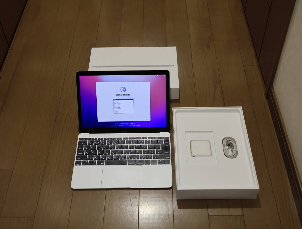MacBook MLHA2J/A Early2016 12 дюймовый /CoreM3 1.1G/256G/8G/ серебряный 