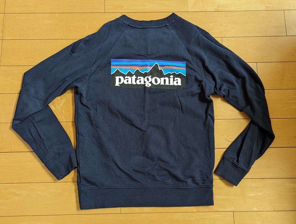 patagonia (パタゴニア)Men's P-6 Logo Organic Crew Sweatshirtの画像1