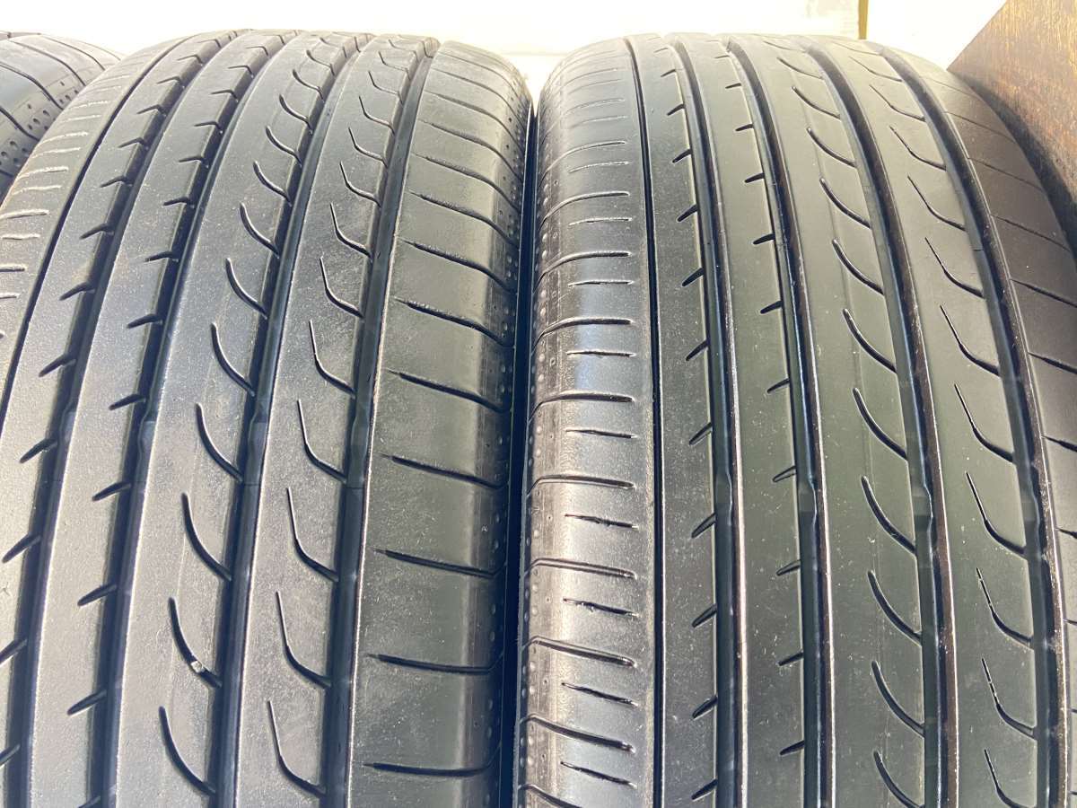 中古タイヤ サマータイヤ 4本セット 215/60R16 ヨコハマ ブルーアース RV-02_画像3