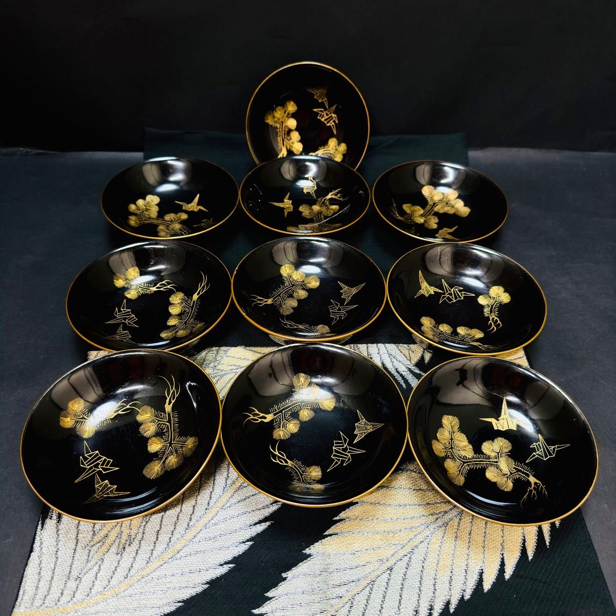 漆器 輪島塗 沈金松鶴 金蒔絵 木製 皿 小鉢 10客 骨董|Yahoo 漆器 輪島塗 沈金松鶴 金蒔絵 木製 皿 小鉢 10客 骨董|Yahoo