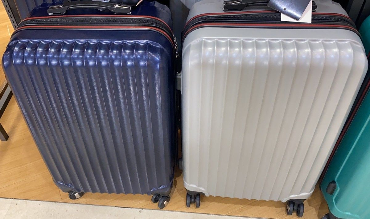 キャリーケース シルバー ｓサイズ 機内持ち込み 軽量 拡張機能付き 静音 スーツケース