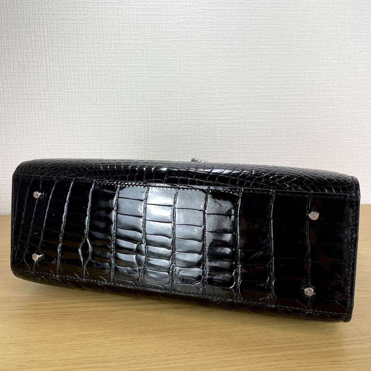 新品 未使用 定35万 本物 最高峰 ポロサス シャイニー クロコダイル crocodile 両面 センターセレクト 2way 高級 ハンドバッグ フォーマルの画像4