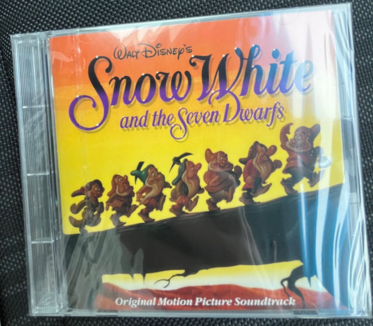 レア1994年snow white キャラクター人形入り限定版 CD 白雪姫小 レア1994年snow white キャラクター人形入り限定版 CD 白雪姫小